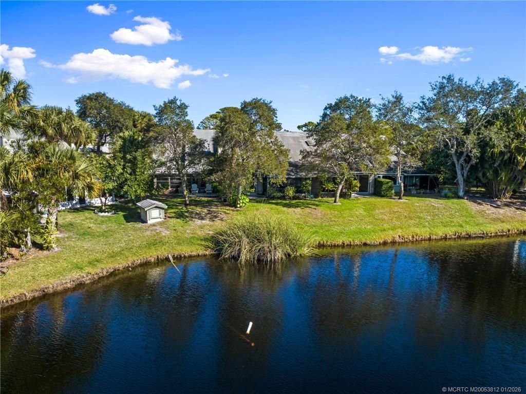 890 NE Sandalwood Place, Jensen Beach, FL 34957 Photo