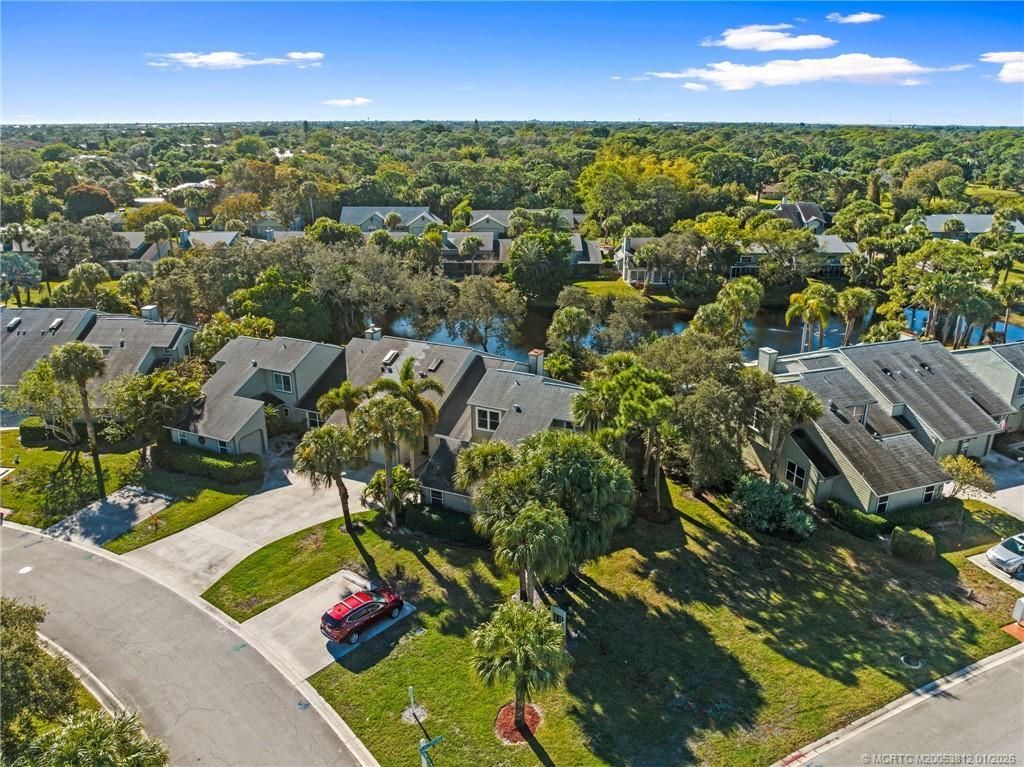 890 NE Sandalwood Place, Jensen Beach, FL 34957 Photo