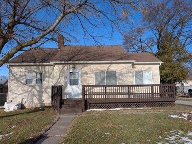 57 Grindstone Road, Port Austin Vlg, MI 48467