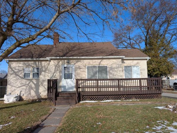 57 Grindstone Road, Port Austin Vlg, MI 48467