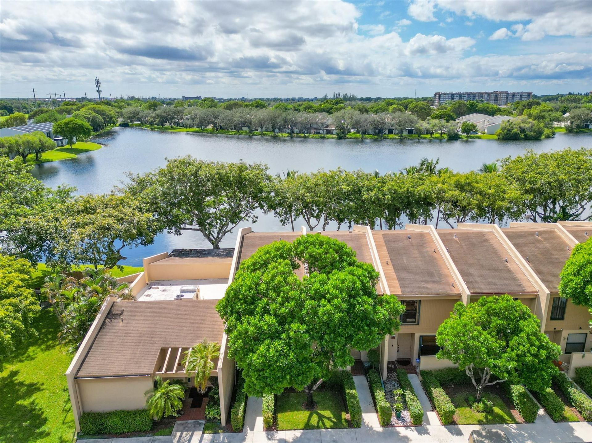 1424 NW 97th Terrace, Unit 280, Hollywood, FL 33024 Photo