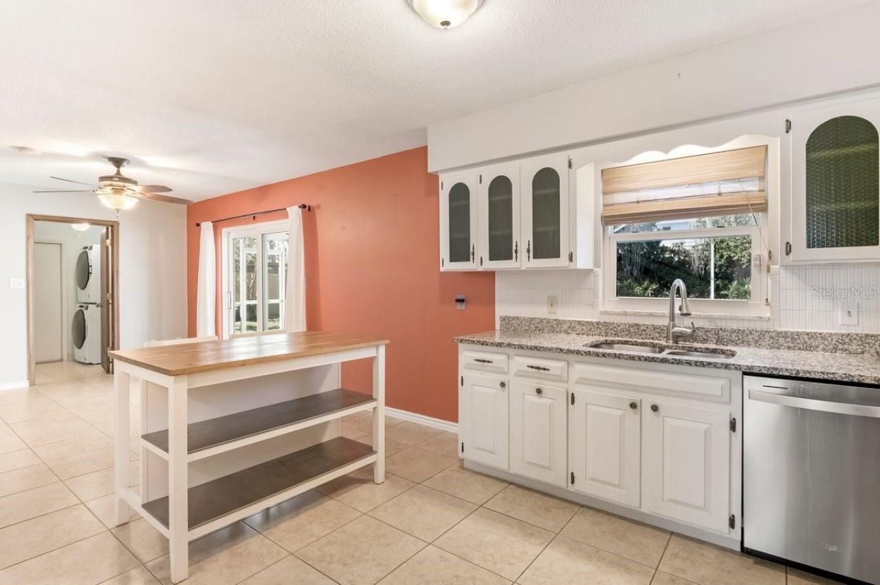 4716 Soapstone Drive, Tampa, FL 33615 Photo