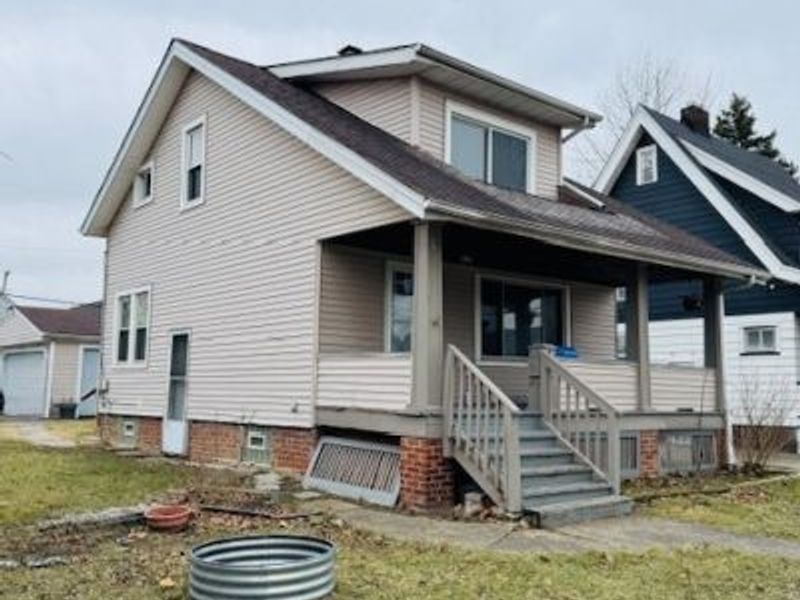 19612 Pawnee Avenue, Cleveland, OH 44119 Photo 2