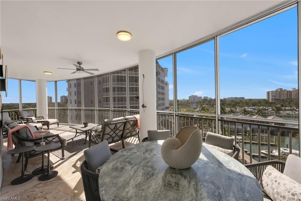 13675 Vanderbilt Dr, Unit 605, Naples, FL 34110 Photo