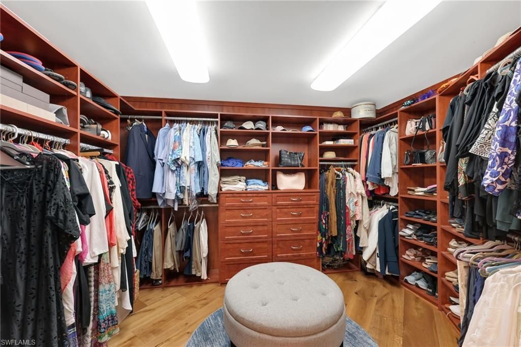 13675 Vanderbilt Dr, Unit 605, Naples, FL 34110 Photo