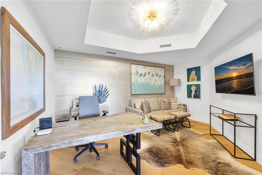 13675 Vanderbilt Dr, Unit 605, Naples, FL 34110 Photo
