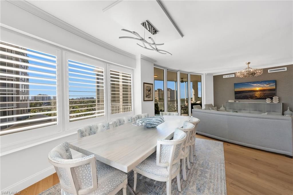 13675 Vanderbilt Dr, Unit 605, Naples, FL 34110 Photo