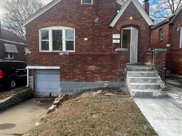 6120 Bircher Street, Pine Lawn, MO 63120