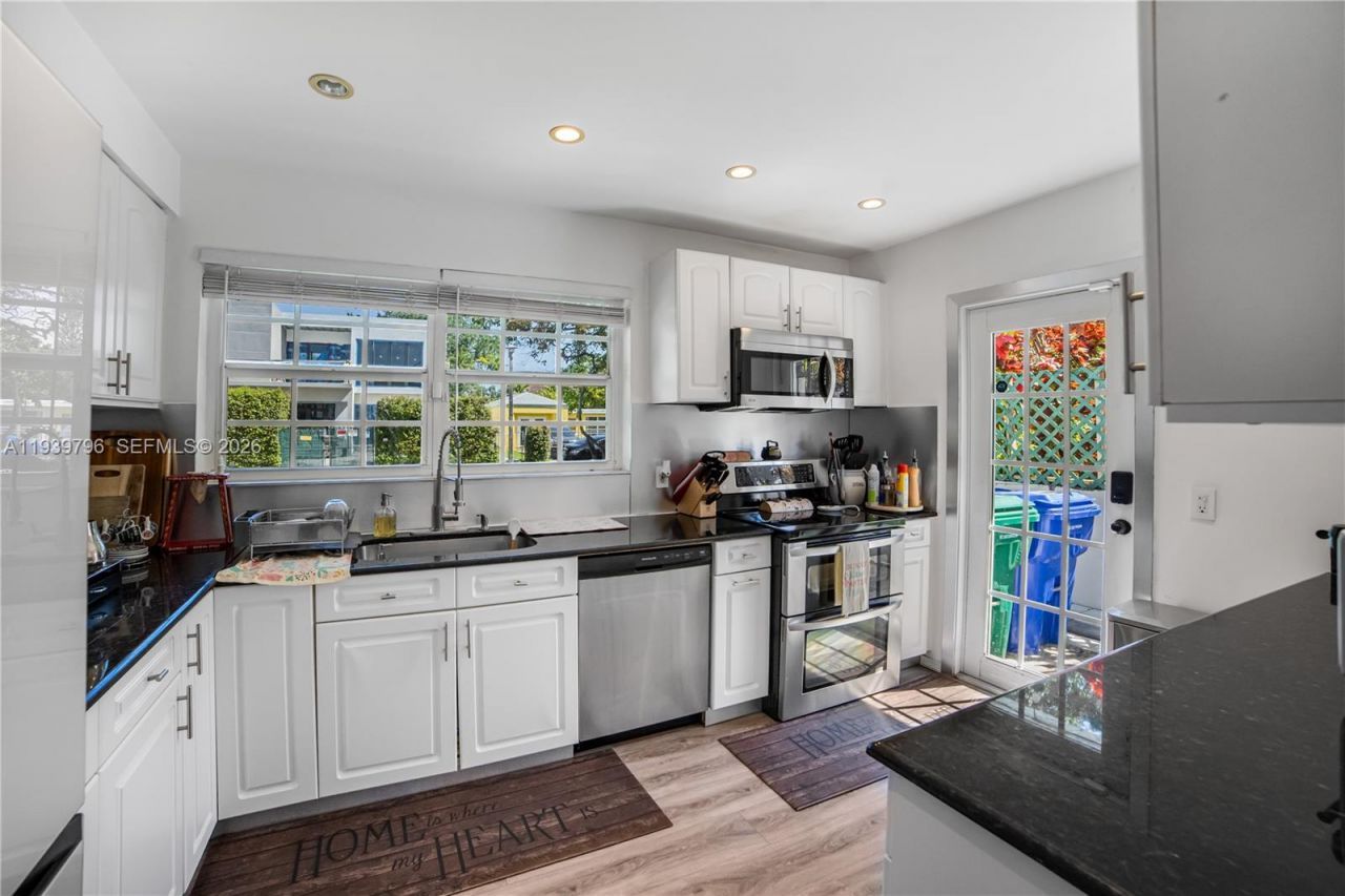 680 NE 81 Street, Miami, FL 33138 Photo