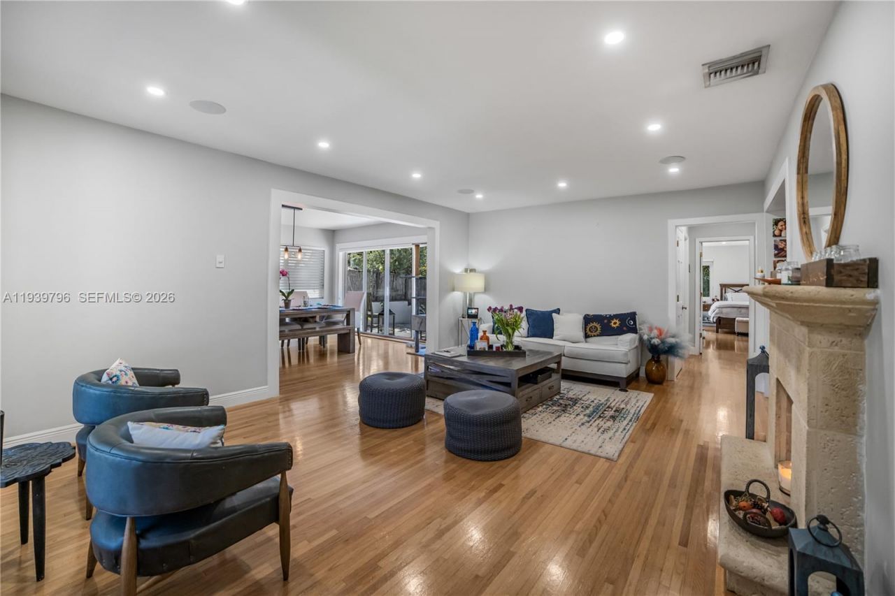 680 NE 81 Street, Miami, FL 33138 Photo