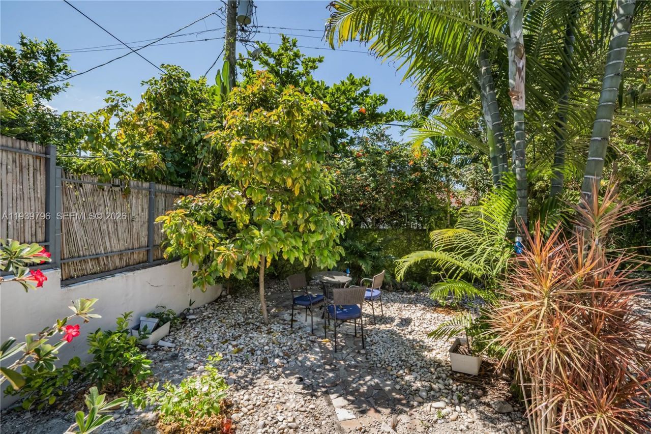 680 NE 81 Street, Miami, FL 33138 Photo