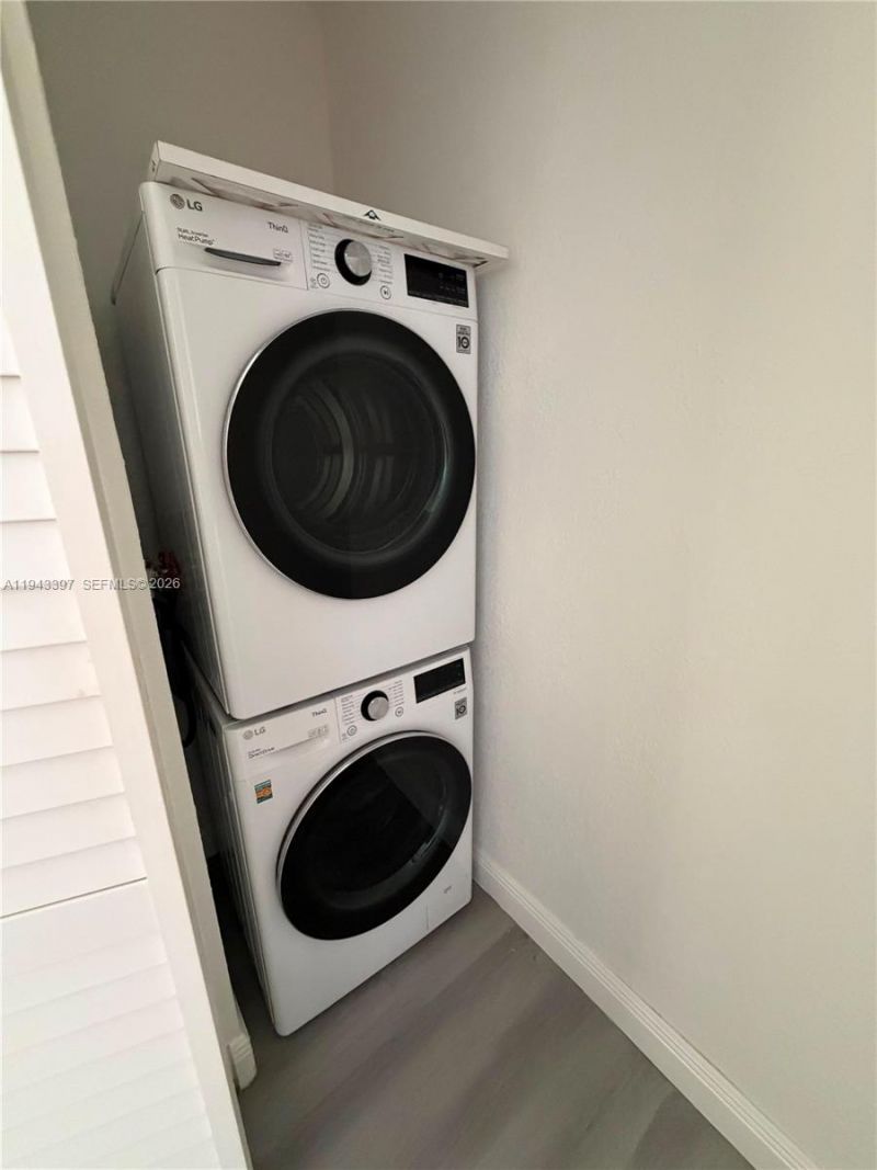 9273 Collins Ave, Unit 501, Surfside, FL 33154 Photo