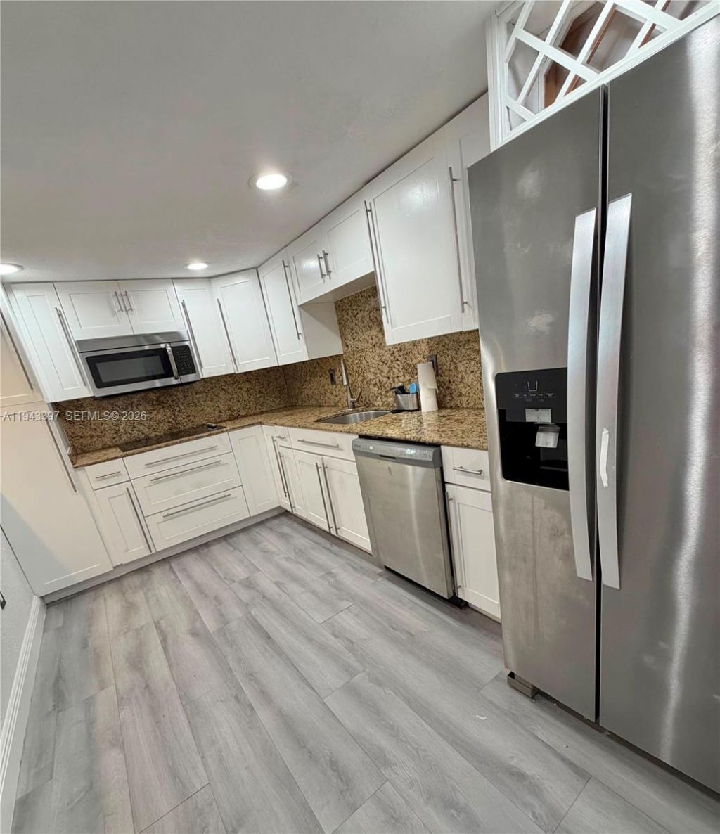 9273 Collins Ave, Unit 501, Surfside, FL 33154 Photo