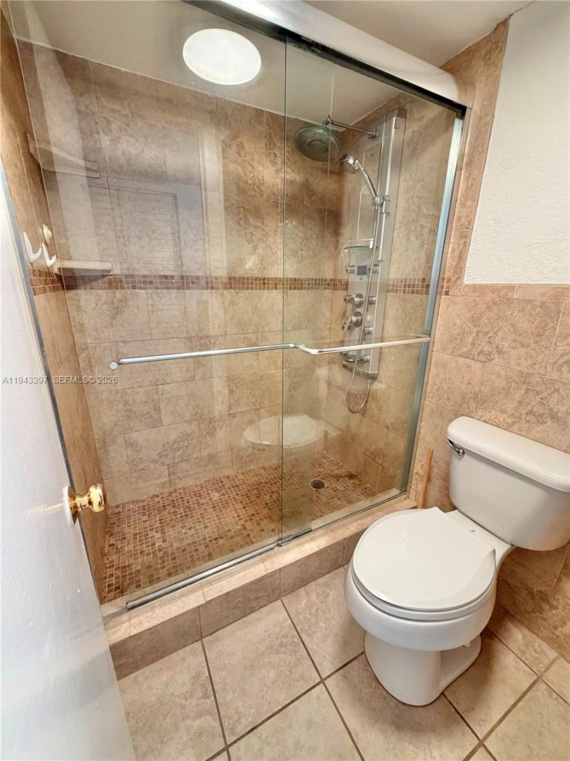 9273 Collins Ave, Unit 501, Surfside, FL 33154 Photo
