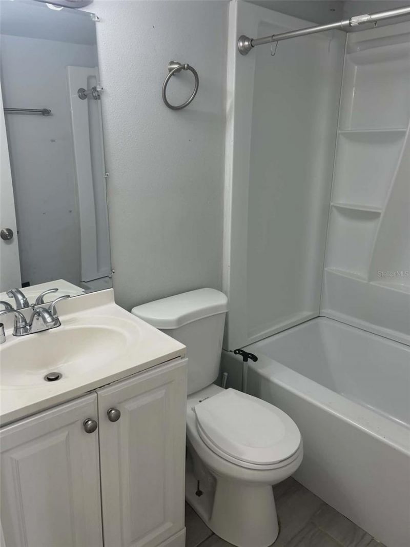 1106 50th Avenue Drive W, Bradenton, FL 34207 Photo