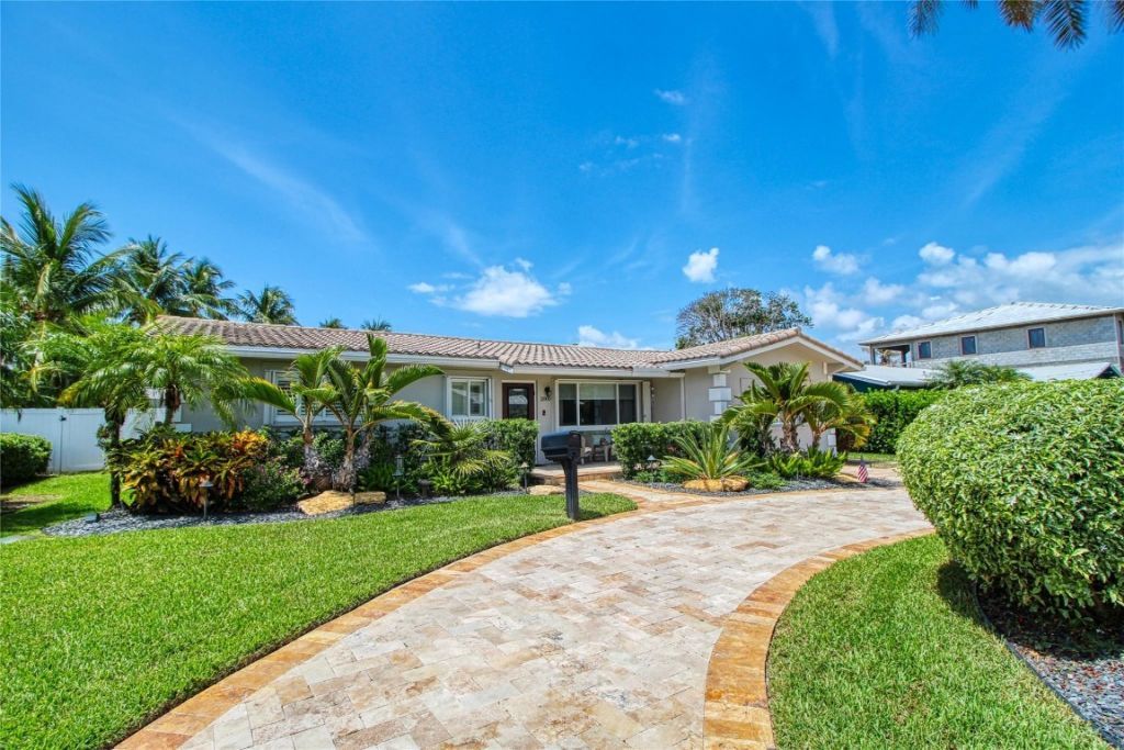 2080 NE 26th St, Lighthouse Point, FL 33064 Photo