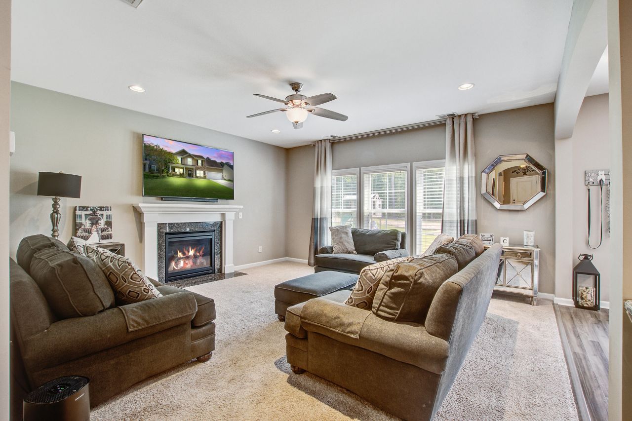 1969 Wild Indigo Way Photo 14