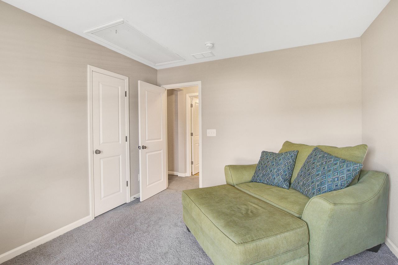 1969 Wild Indigo Way Photo 32