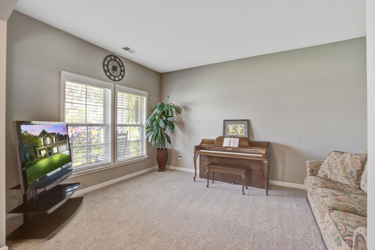 1969 Wild Indigo Way Photo 6