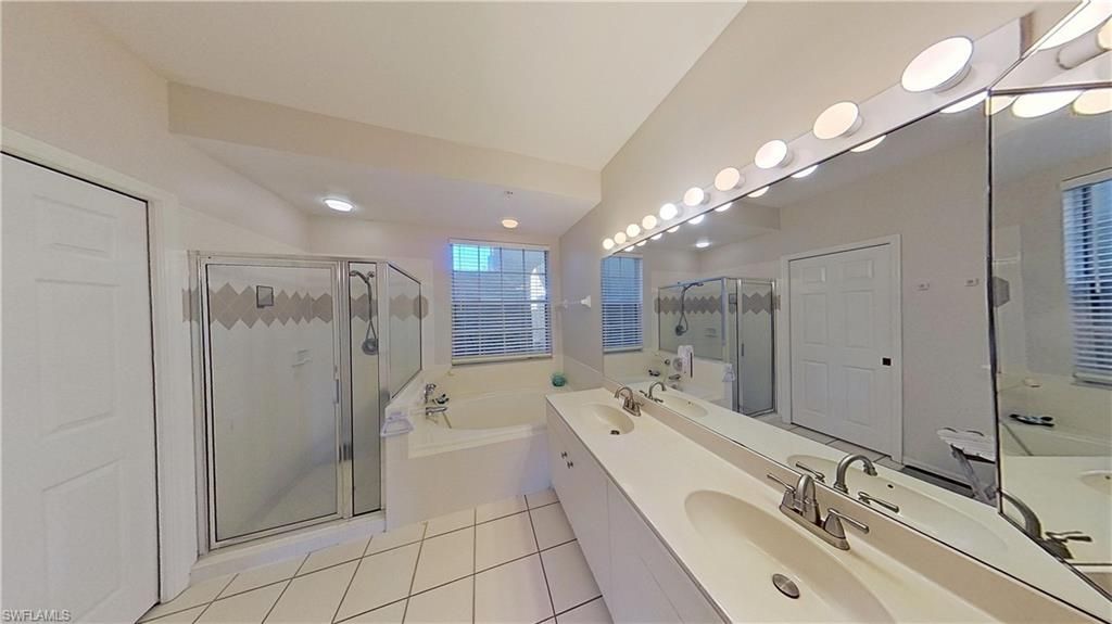 24802 Lakemont Cove Ln, Unit 102, Bonita Springs, FL 34134 Photo