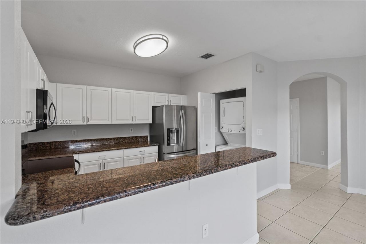 1655 NE 33rd Rd, Unit 102-4, Homestead, FL 33033 Photo