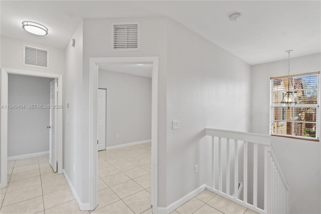 1655 NE 33rd Rd, Unit 102-4, Homestead, FL 33033 Photo