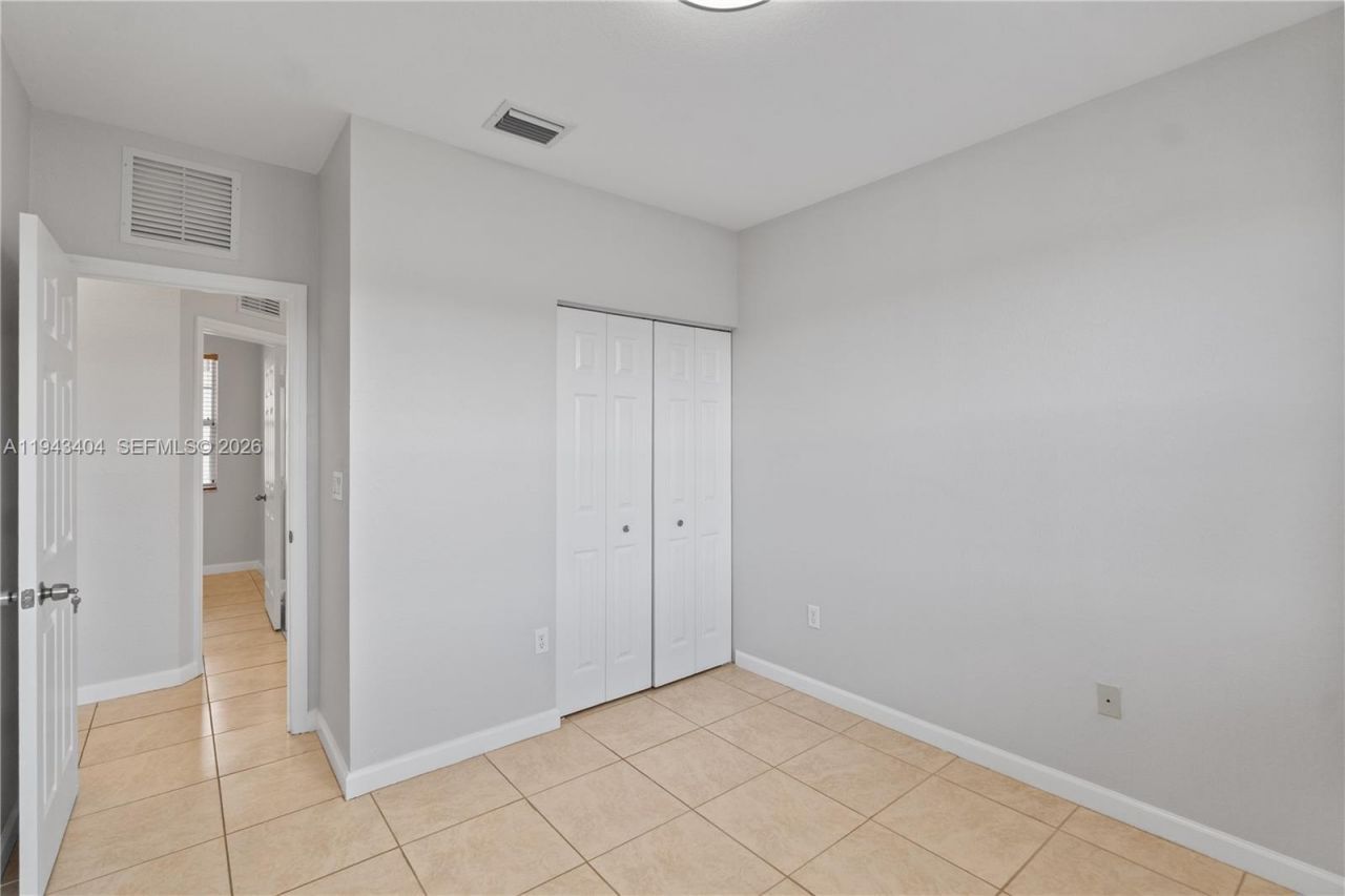 1655 NE 33rd Rd, Unit 102-4, Homestead, FL 33033 Photo