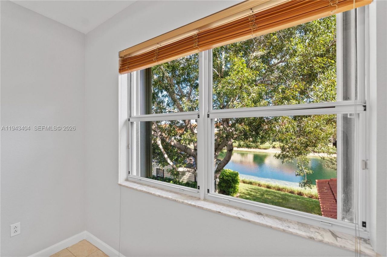 1655 NE 33rd Rd, Unit 102-4, Homestead, FL 33033 Photo