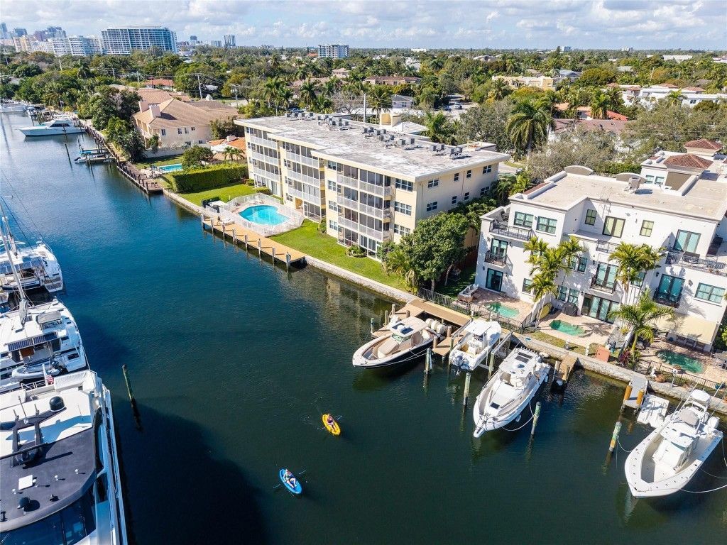 1332 Bayview Drive, Unit 401, Fort Lauderdale, FL 33304 Photo