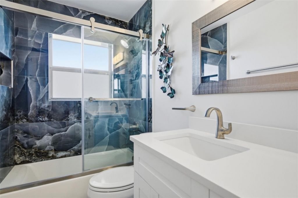 1332 Bayview Drive, Unit 401, Fort Lauderdale, FL 33304 Photo