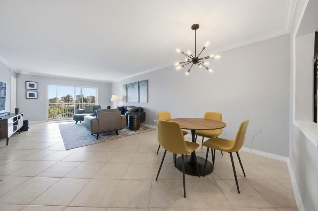 1332 Bayview Drive, Unit 401, Fort Lauderdale, FL 33304 Photo