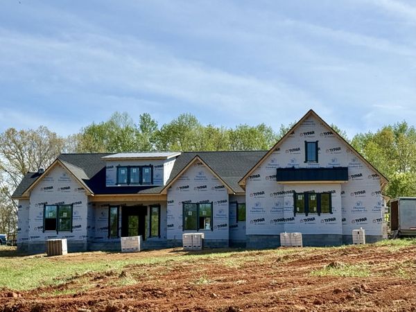 5 Pace Rd, Clarksville, TN 37043