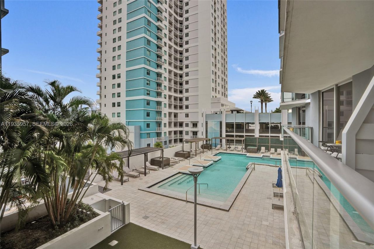 1010 SW 2nd Ave, Unit 601, Miami, FL 33130 Photo