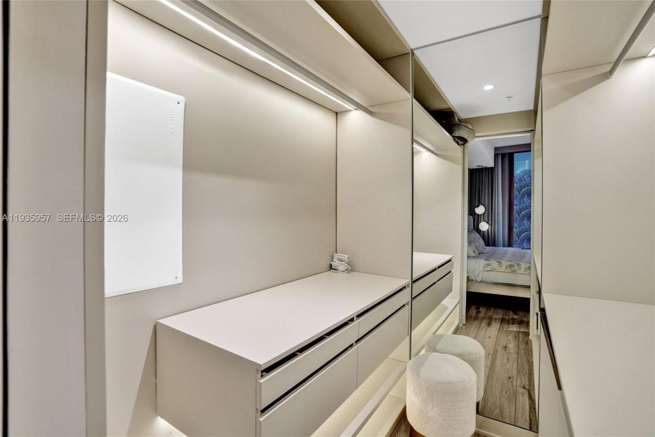 1010 SW 2nd Ave, Unit 601, Miami, FL 33130 Photo