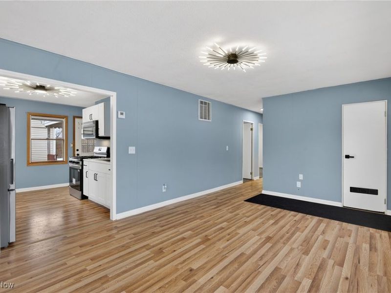 4434 Riverside Drive, Lorain, OH 44055 Photo 6