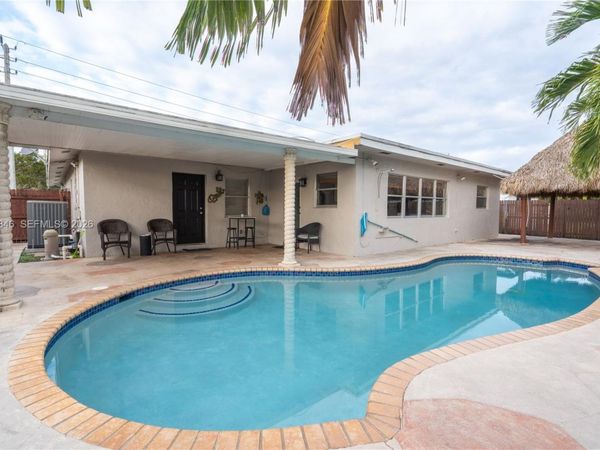 11700 Sheridan St, Pembroke Pines, FL 33026