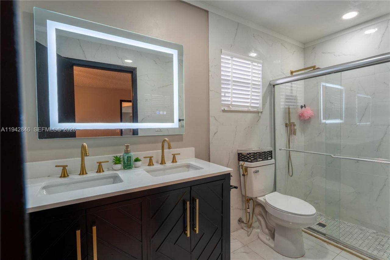 11700 Sheridan St, Pembroke Pines, FL 33026 Photo