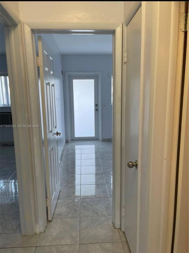 455 Golden Isles Dr, Unit 107, Hallandale Beach, FL 33009 Photo