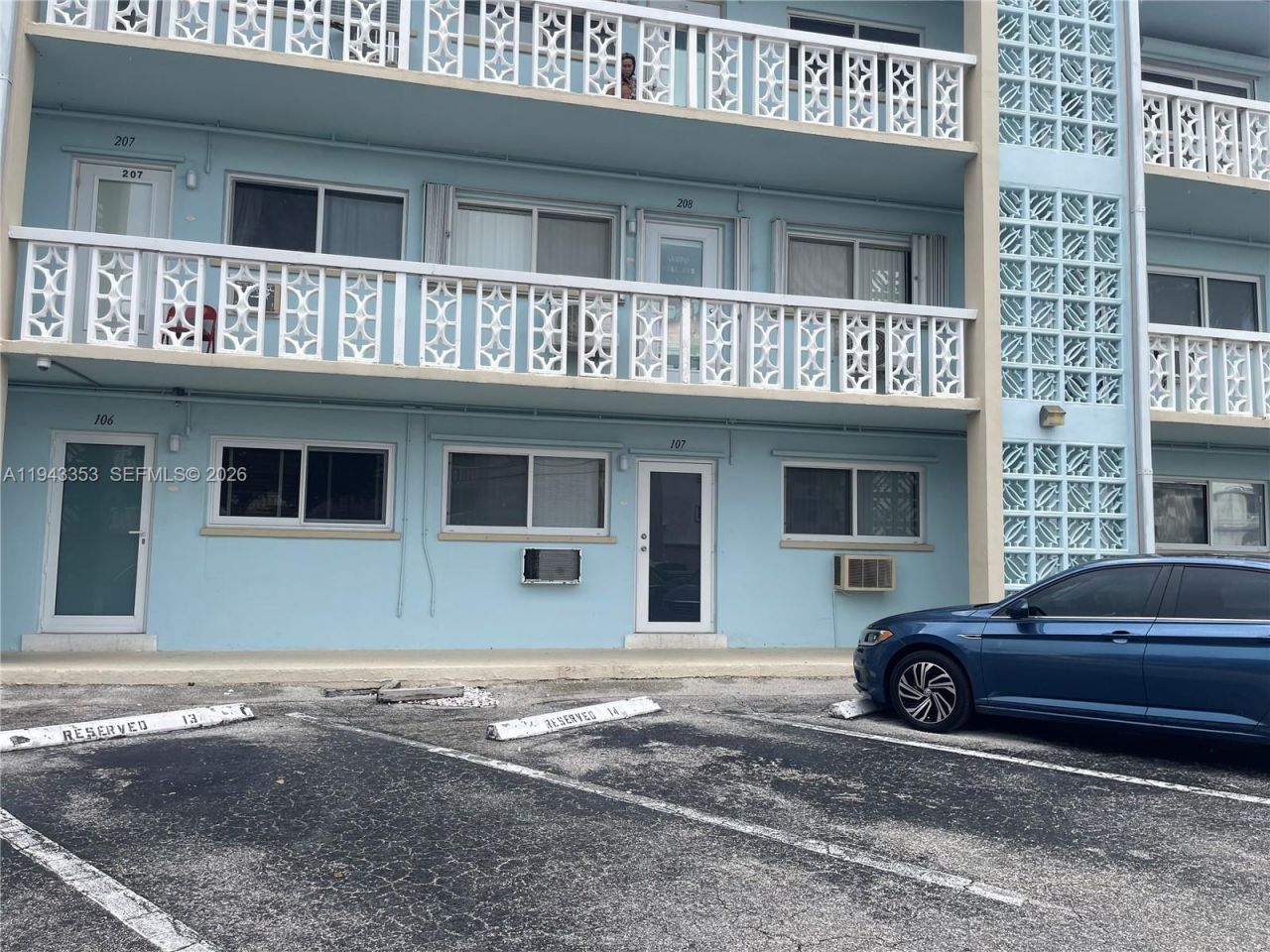 455 Golden Isles Dr, Unit 107, Hallandale Beach, FL 33009 Photo