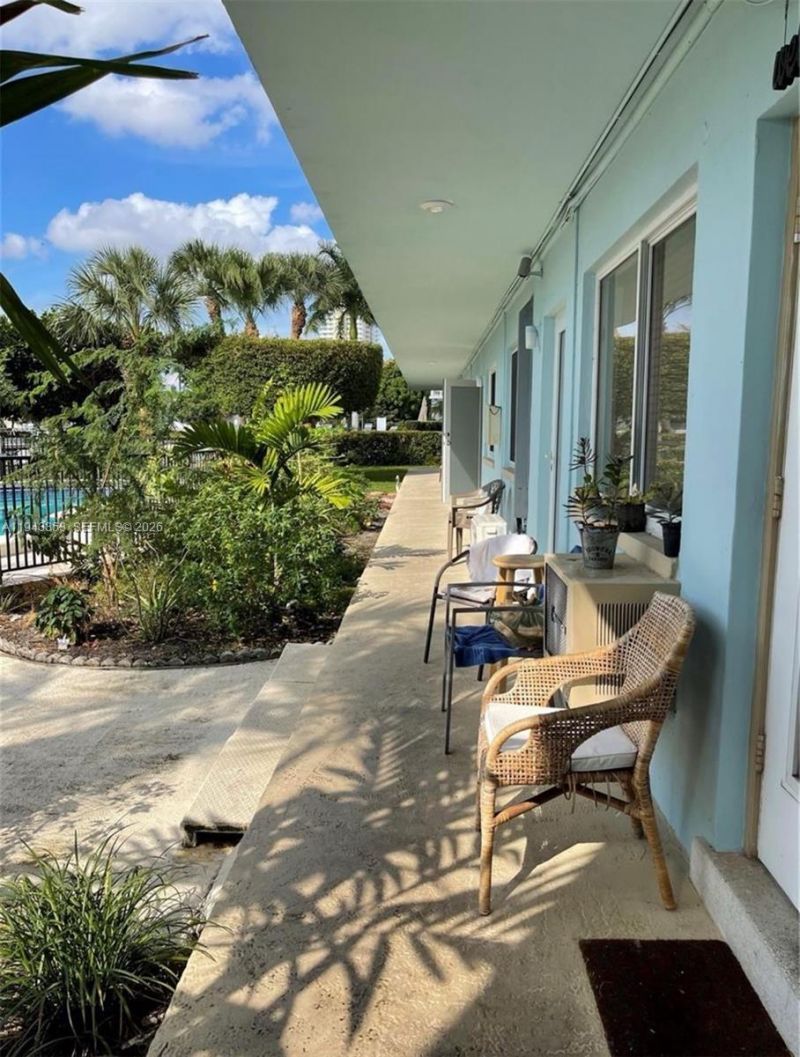 455 Golden Isles Dr, Unit 107, Hallandale Beach, FL 33009 Photo