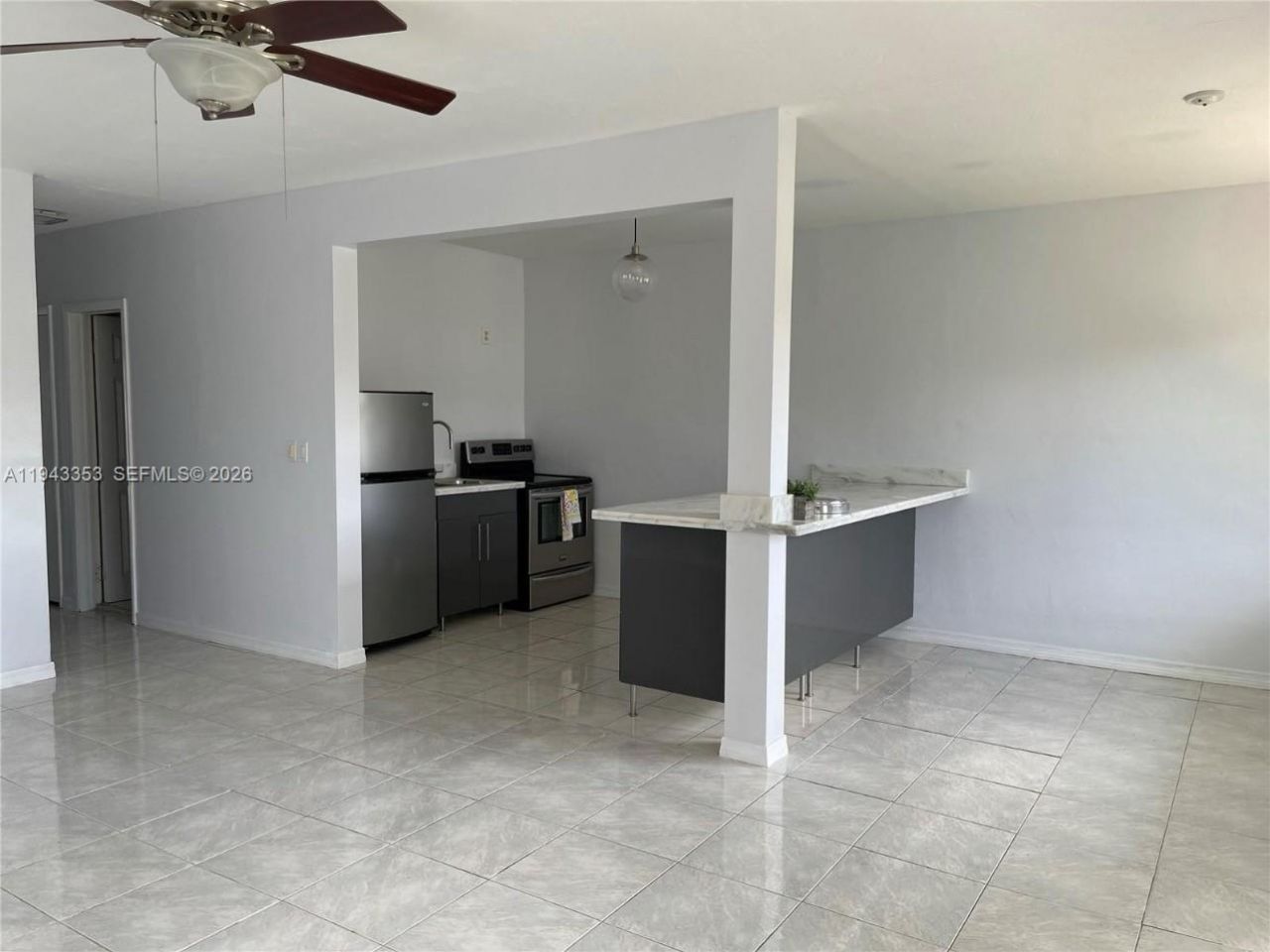 455 Golden Isles Dr, Unit 107, Hallandale Beach, FL 33009 Photo