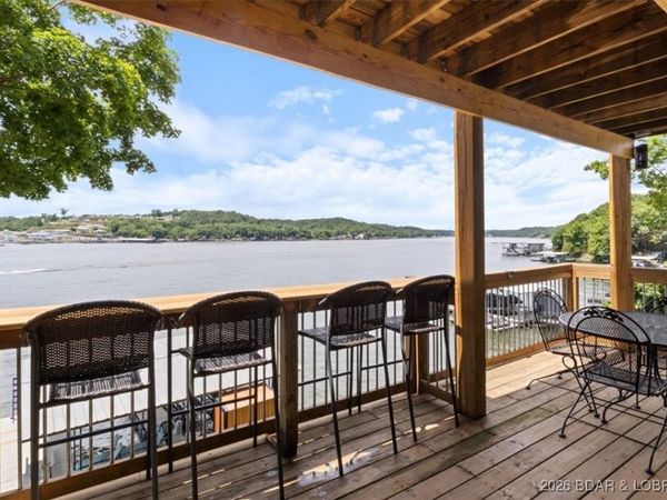 27420 Cross Lane Circle , Barnett, MO 65011