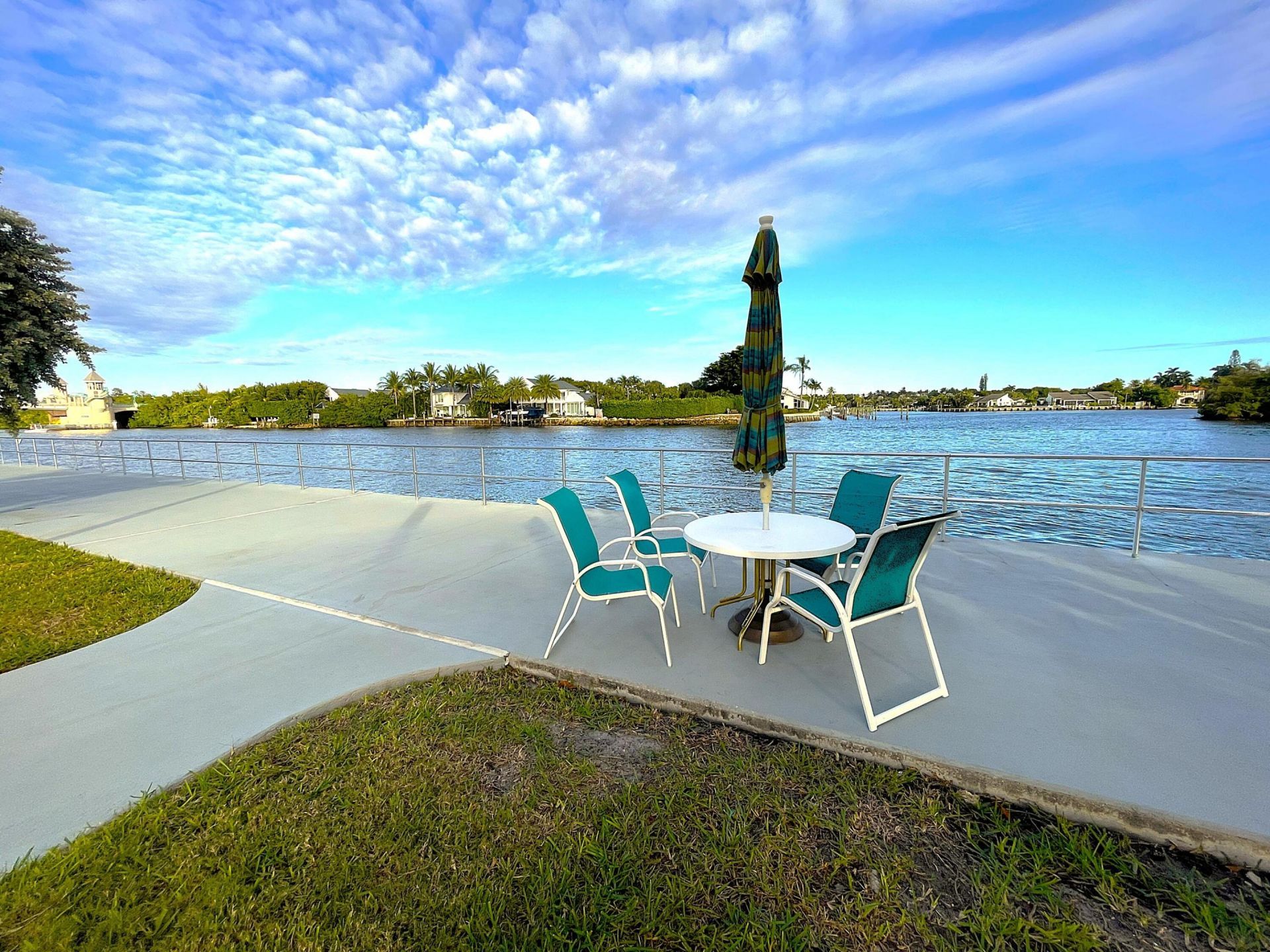 210 Horizons Street E, Unit 207, Boynton Beach, FL 33435 Photo