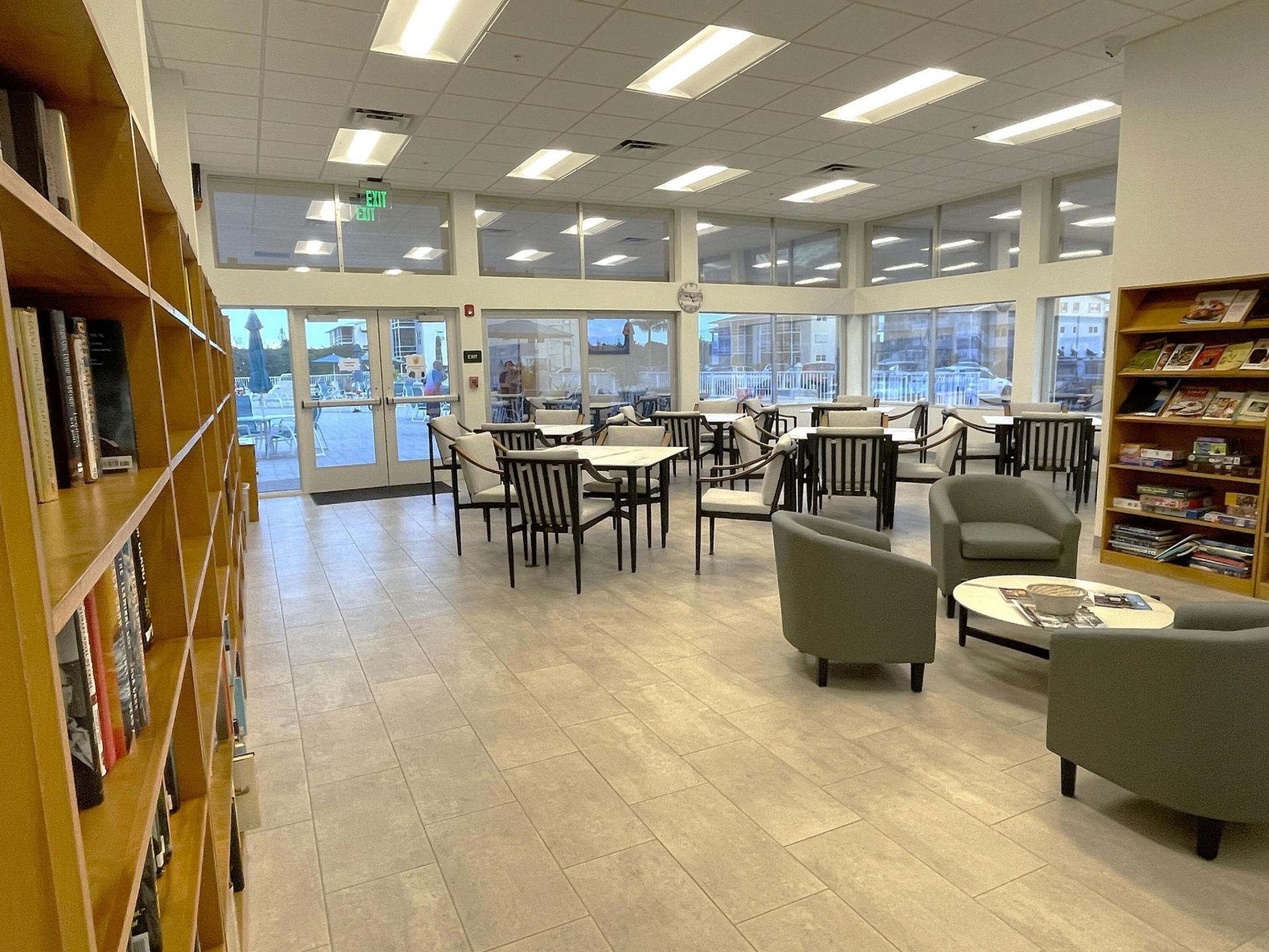 210 Horizons Street E, Unit 207, Boynton Beach, FL 33435 Photo