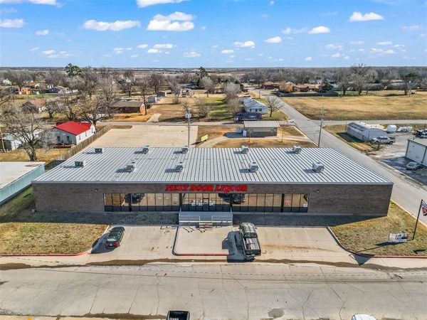 1523 Stewart Drive, Chickasha, OK 73018