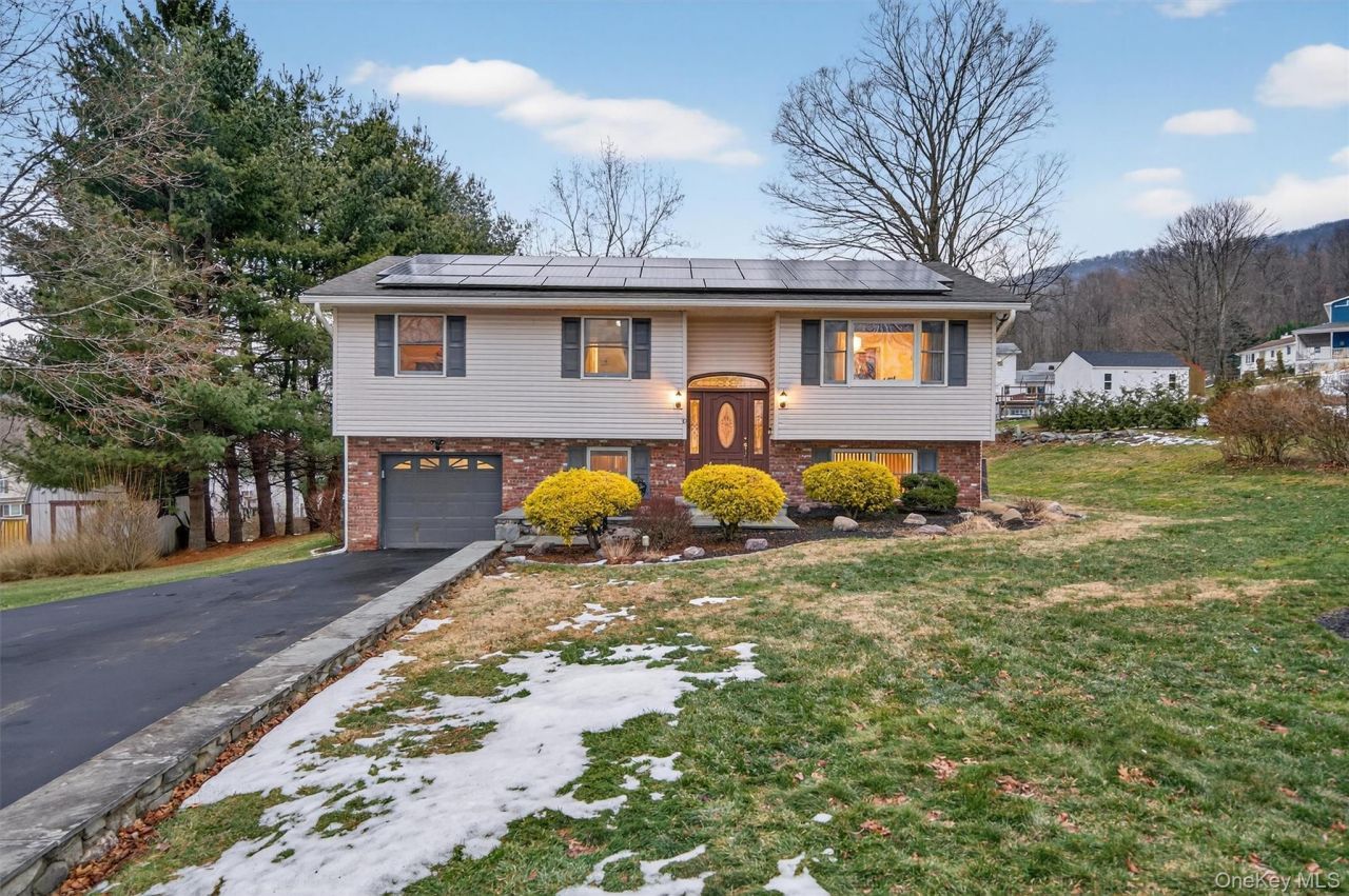 10 Hamilton Avenue, Highland Mills, NY 10930 Main Photo