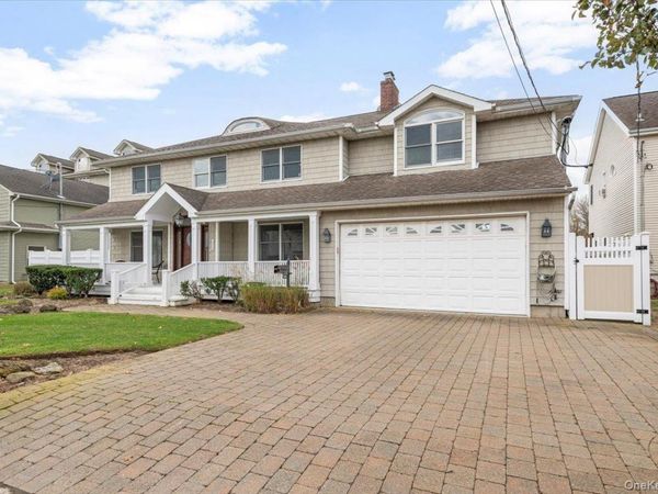 3476 Colony Drive, Baldwin Harbor, NY 11510