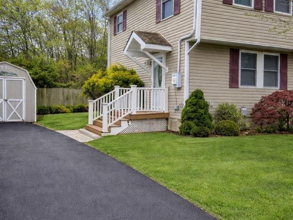 1 3rd Street, Wading River, NY 11792