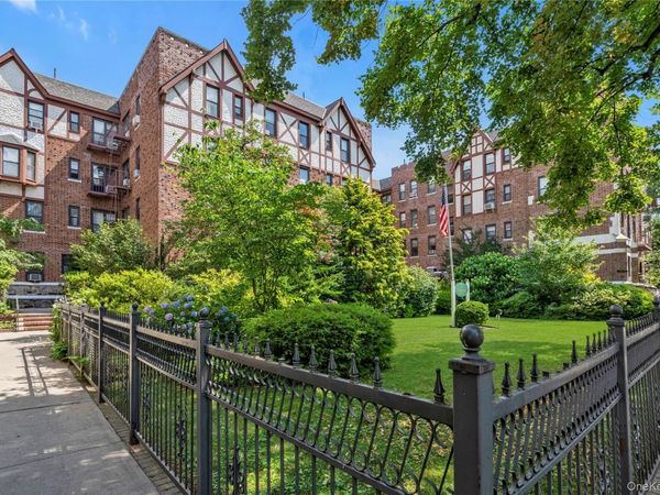 160-15 Powells Cove Boulevard, Unit A1, Whitestone, NY 11357