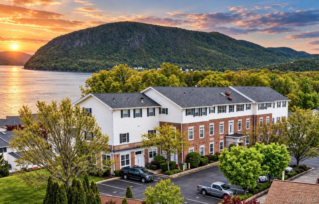 117 Sandpiper Lane, Unit 1B, New Windsor, NY 12553 Main Photo